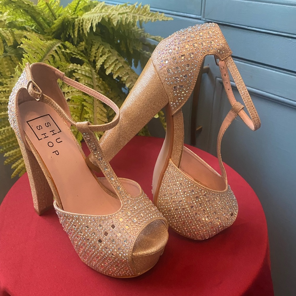 Rhinestone platform chunky heels size 7
